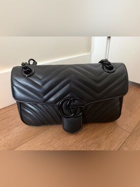 Gucci Black Chevron Marmont